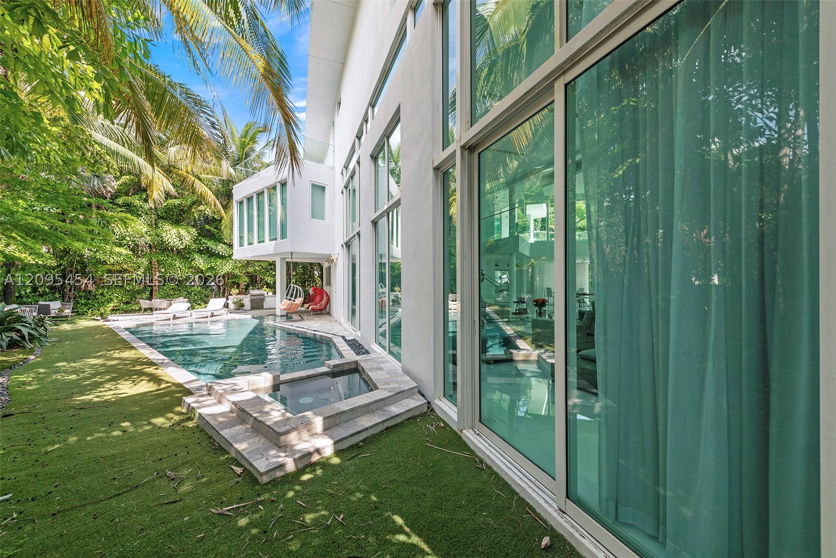 480 Ocean Blvd Property Photo 18