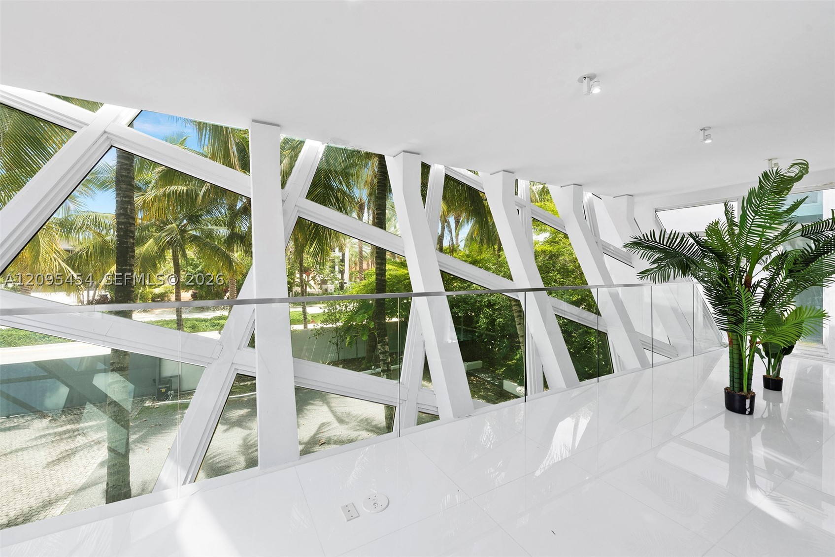 480 Ocean Blvd Property Photo 38