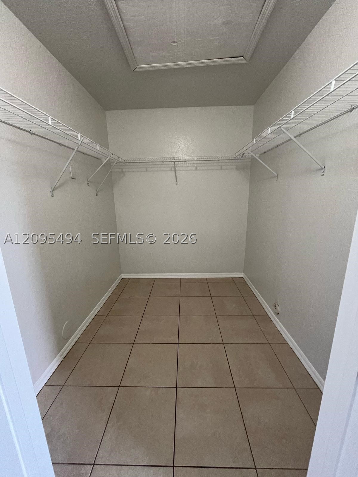 1675 Se 9th Ter Property Photo 6