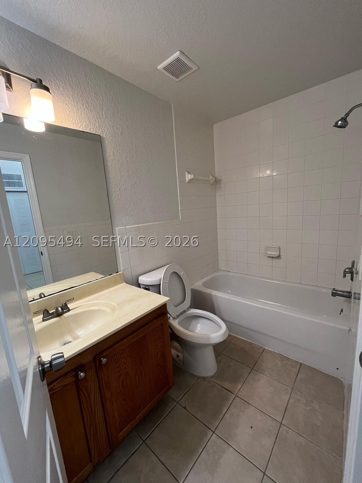 1675 Se 9th Ter Property Photo 10