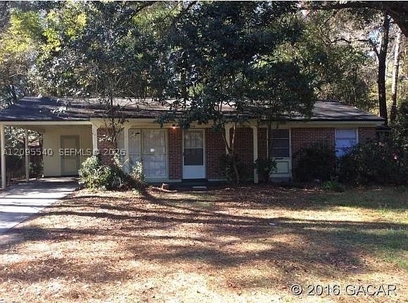 4216 NW 10 Street Property Photo 1