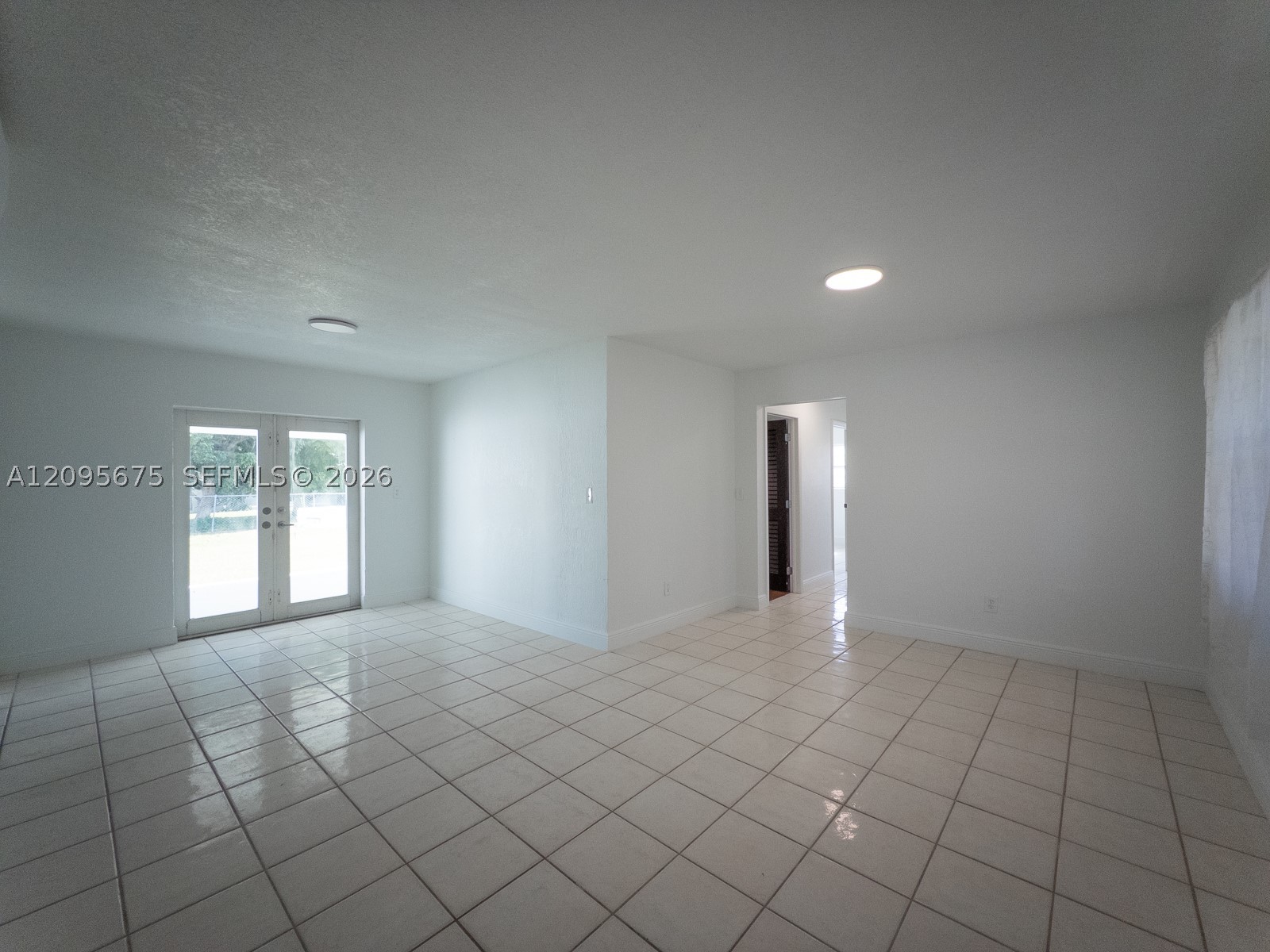 27913 Sw 131st Ave Property Photo 6