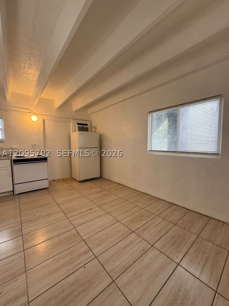485 Sw 4th Ave 9 Property Photo 2