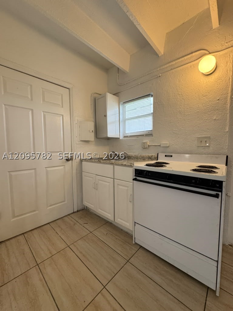 485 Sw 4th Ave 9 Property Photo 3