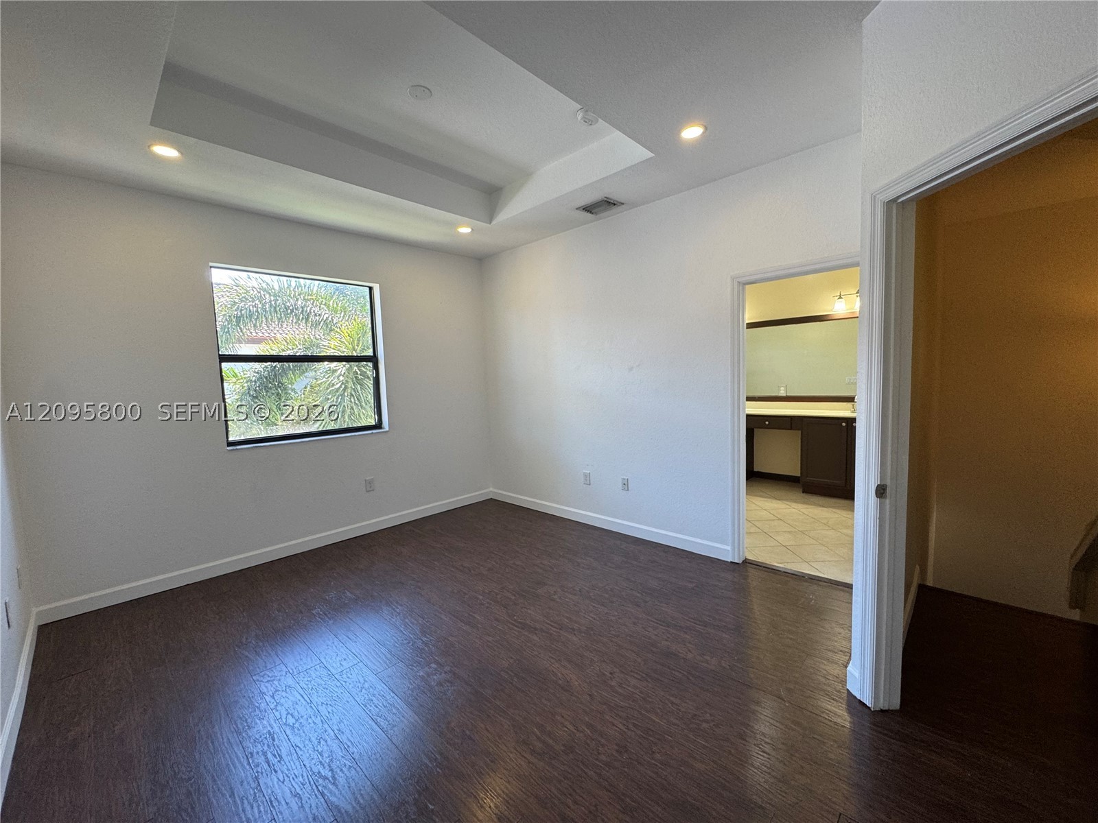 343 Ne 37th Ter Property Photo 17