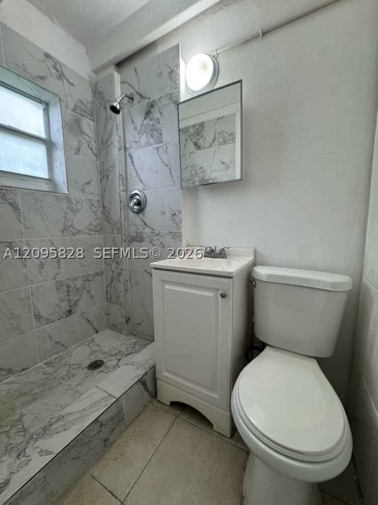 845 Sw 6th St 4 Property Photo 4