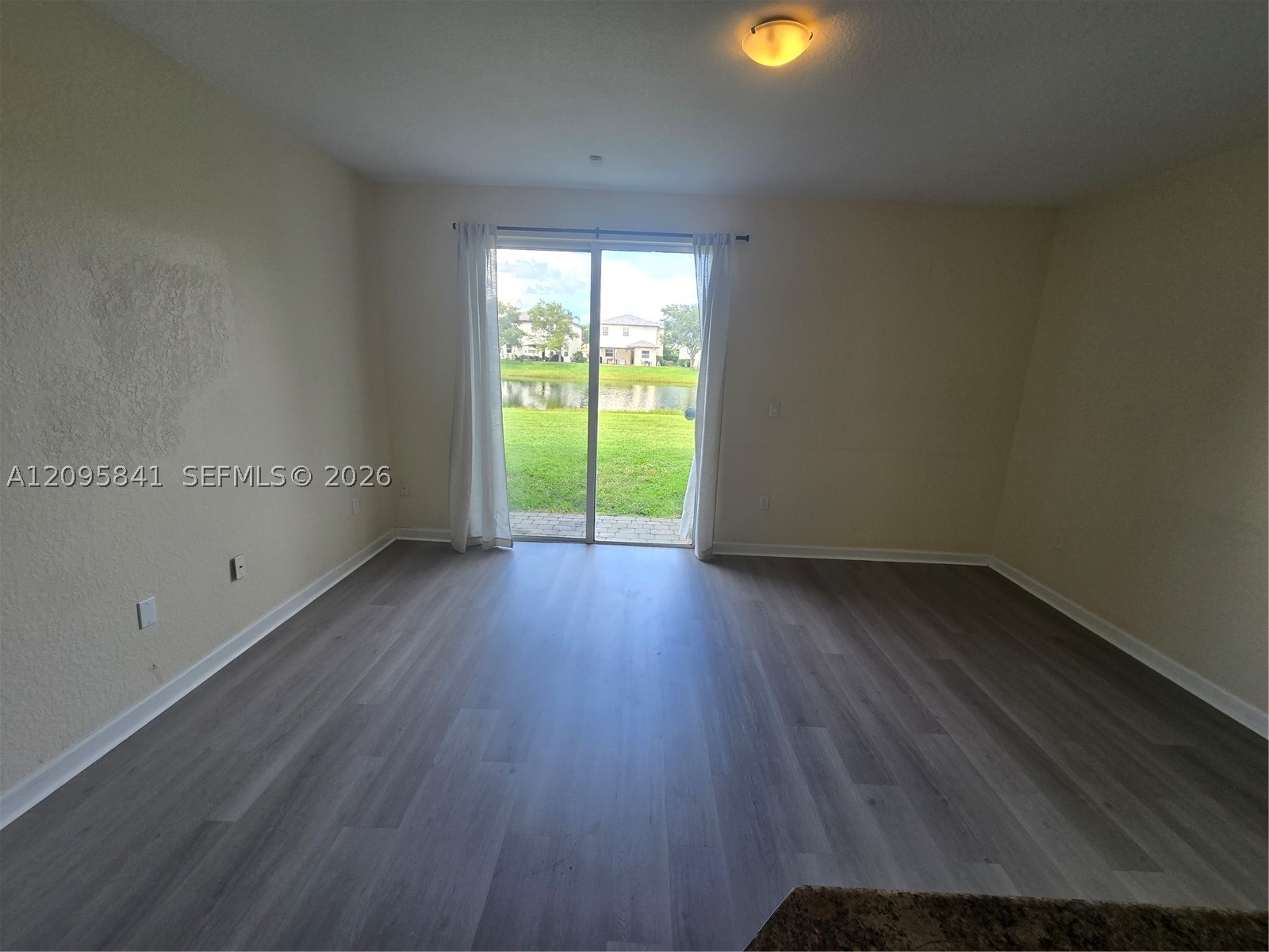 2853 Se 1st Dr 6 Property Photo 11