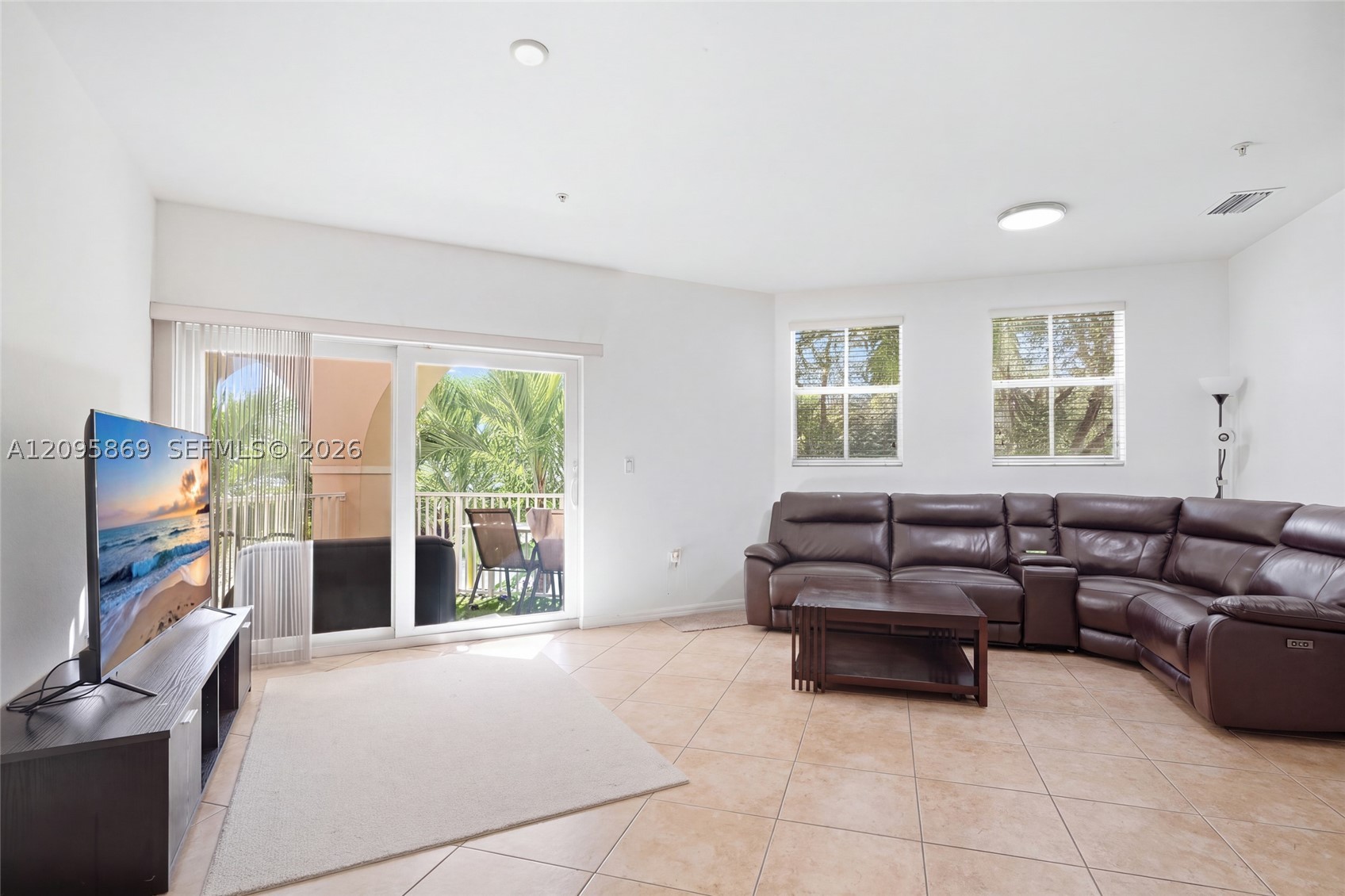 10870 Nw 88th Ter 214 Property Photo 6