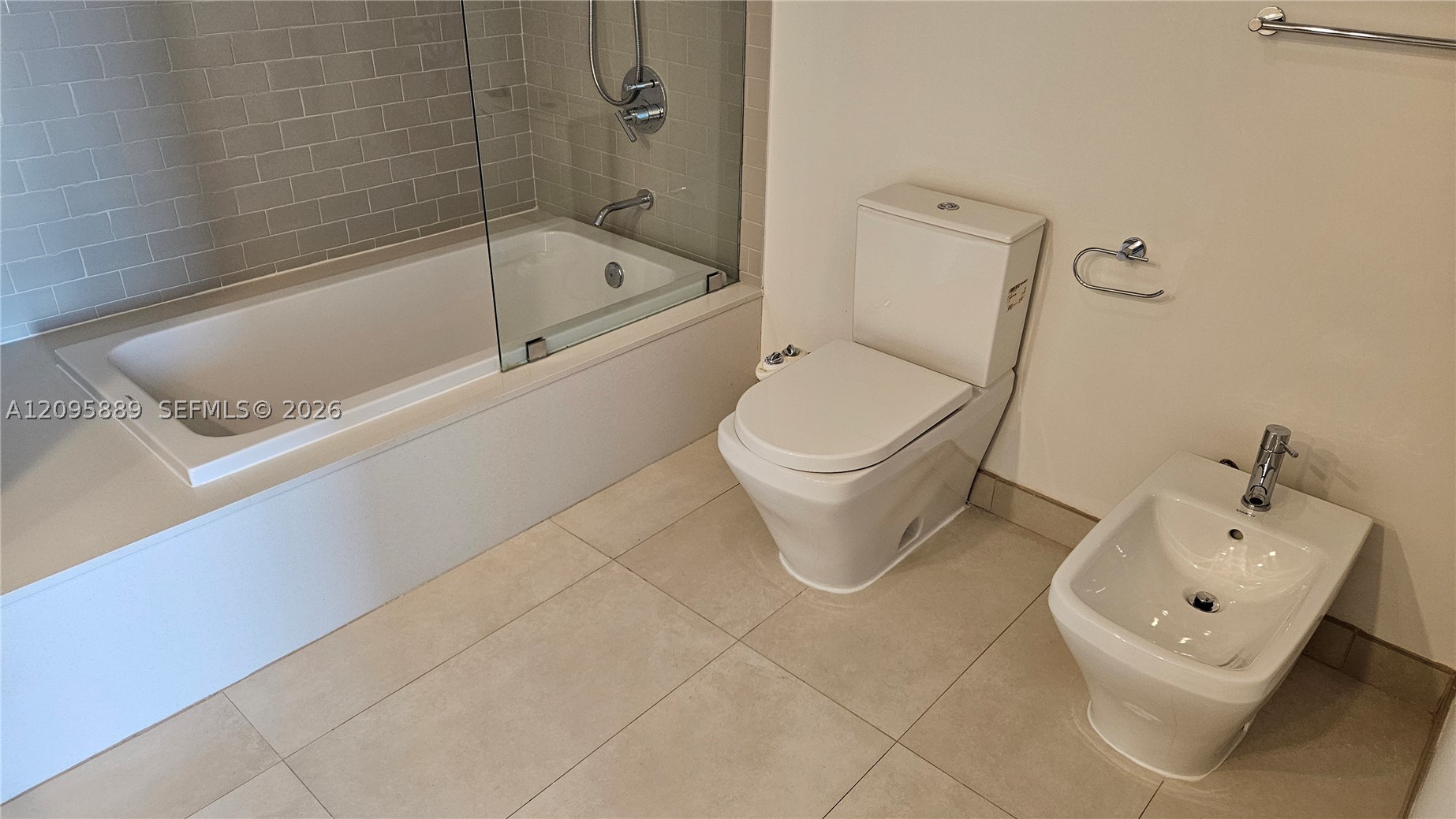 1025 92nd St 804 Property Photo 14