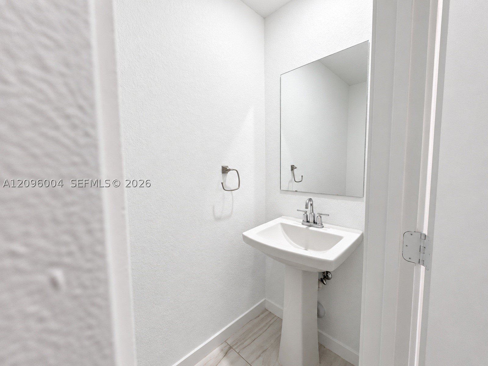 2419 Se 11th St Property Photo 14