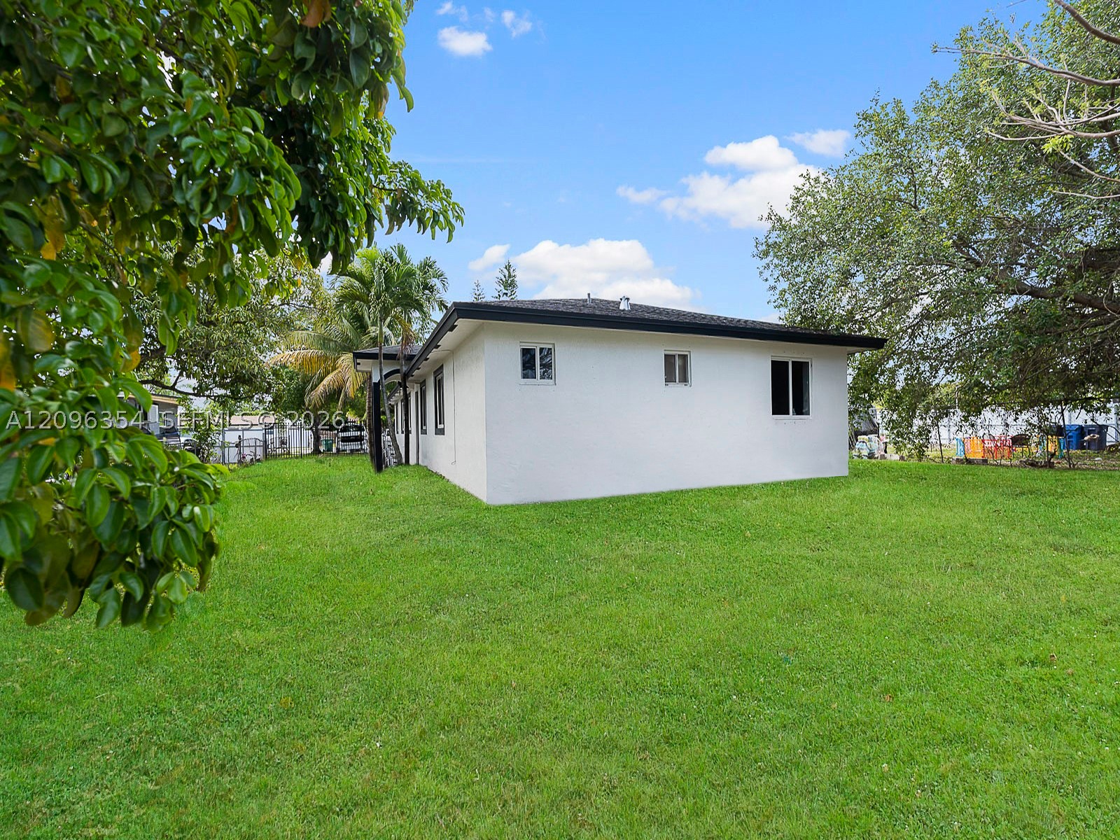 26650 Sw 138th Ct Property Photo 9