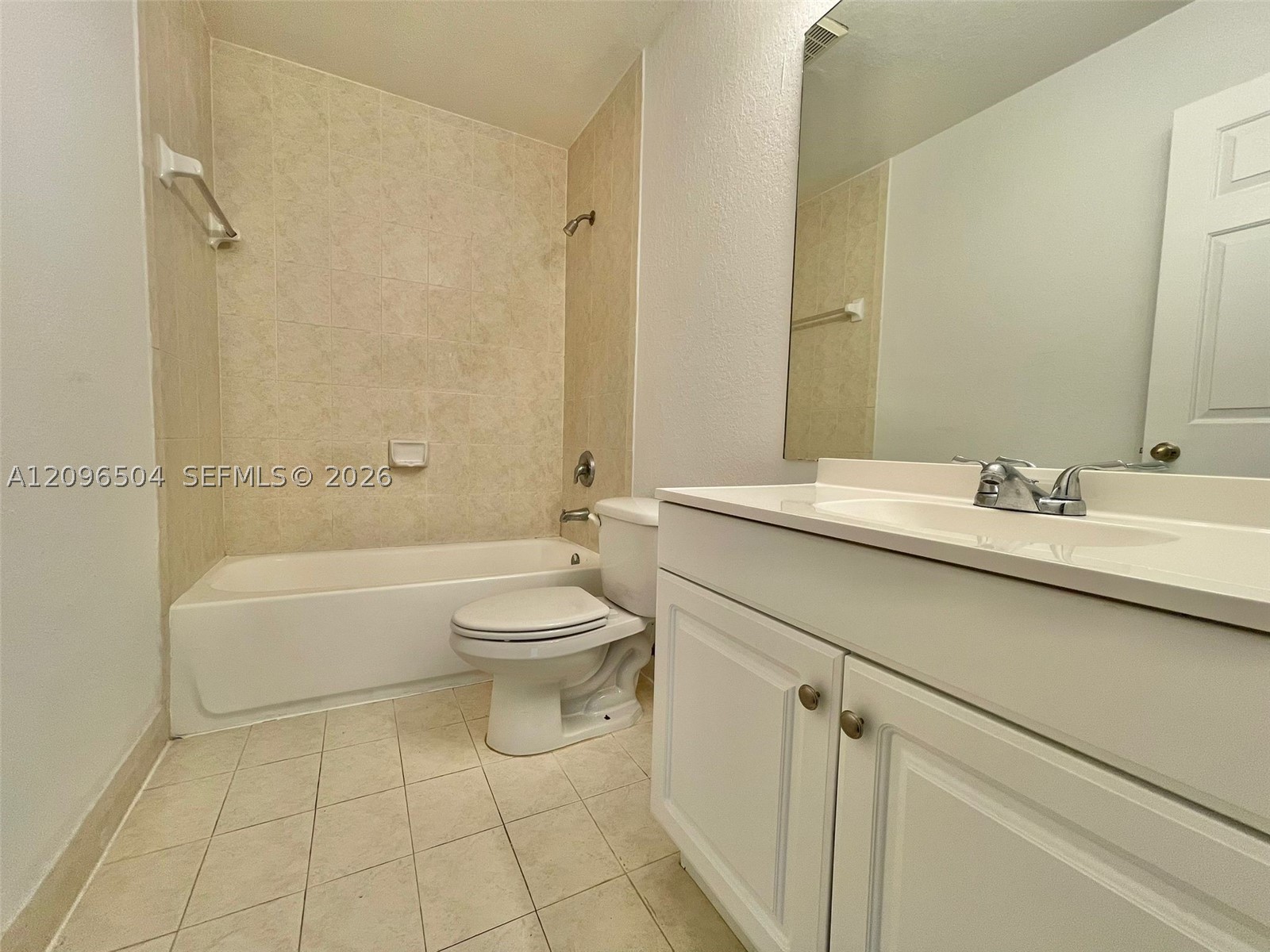 2744 Se 15th Pl 136 Property Photo 8