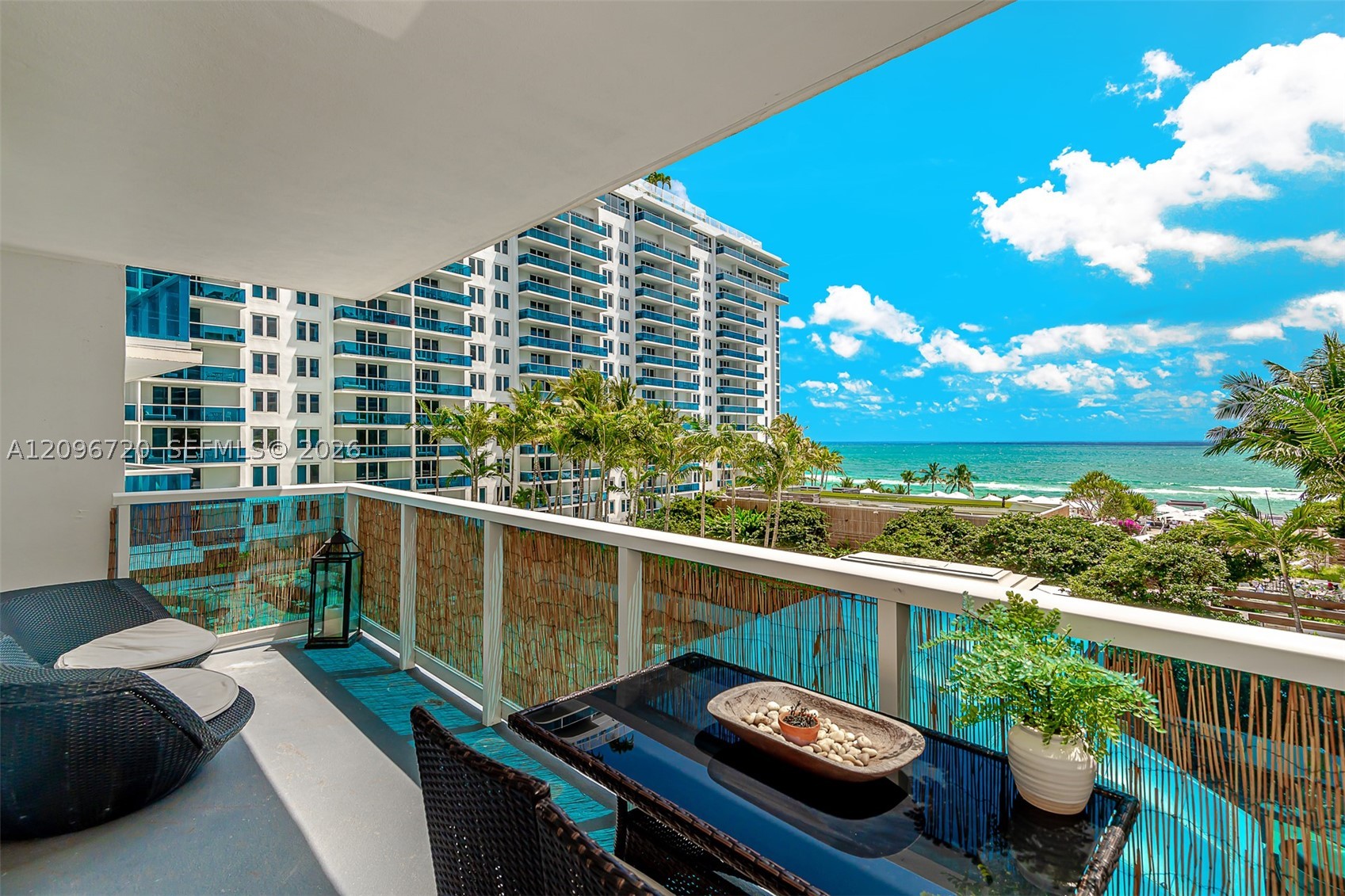 2301 Collins Ave 625 Property Photo 1