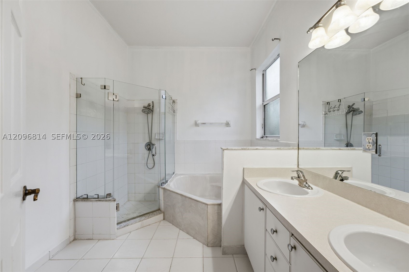 1420 Se 23rd Dr. Property Photo 22