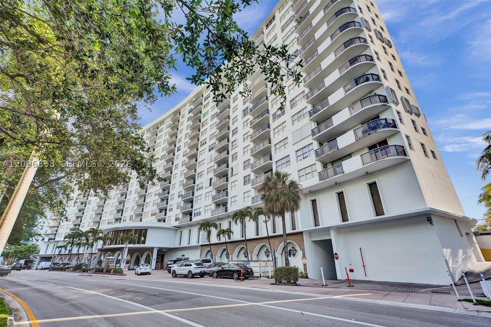 6039 Collins Ave 1736 Property Photo 1