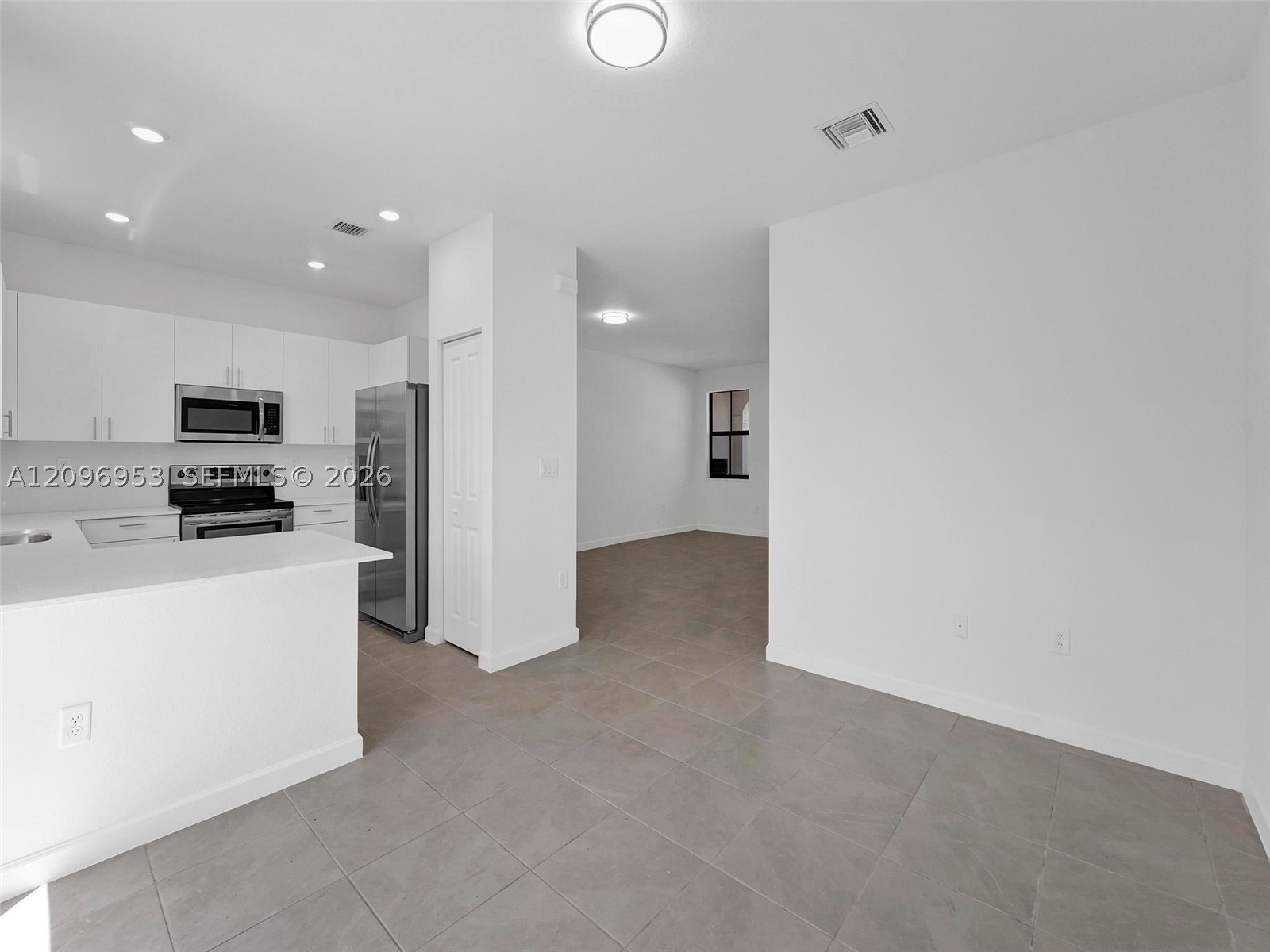 11924 Sw 247th Ter . Property Photo 10