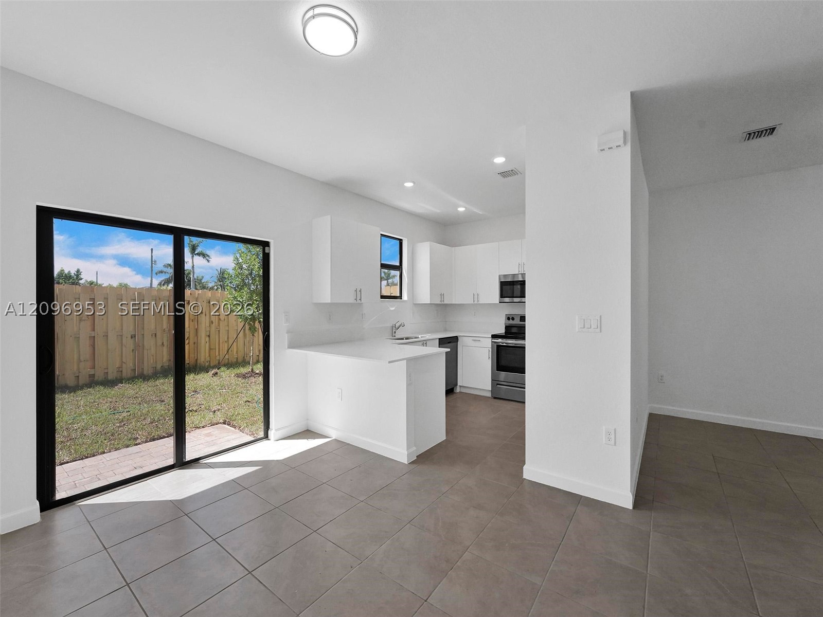 11924 Sw 247th Ter . Property Photo 11