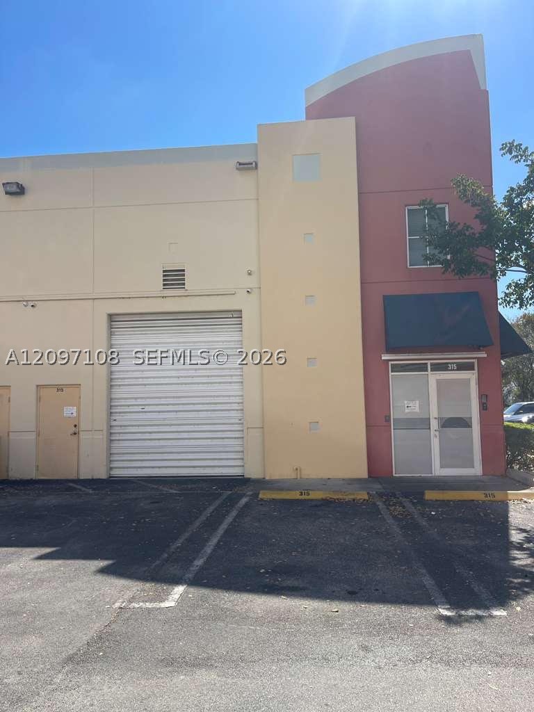 6020 Nw 99th Ave 315 Property Photo 1