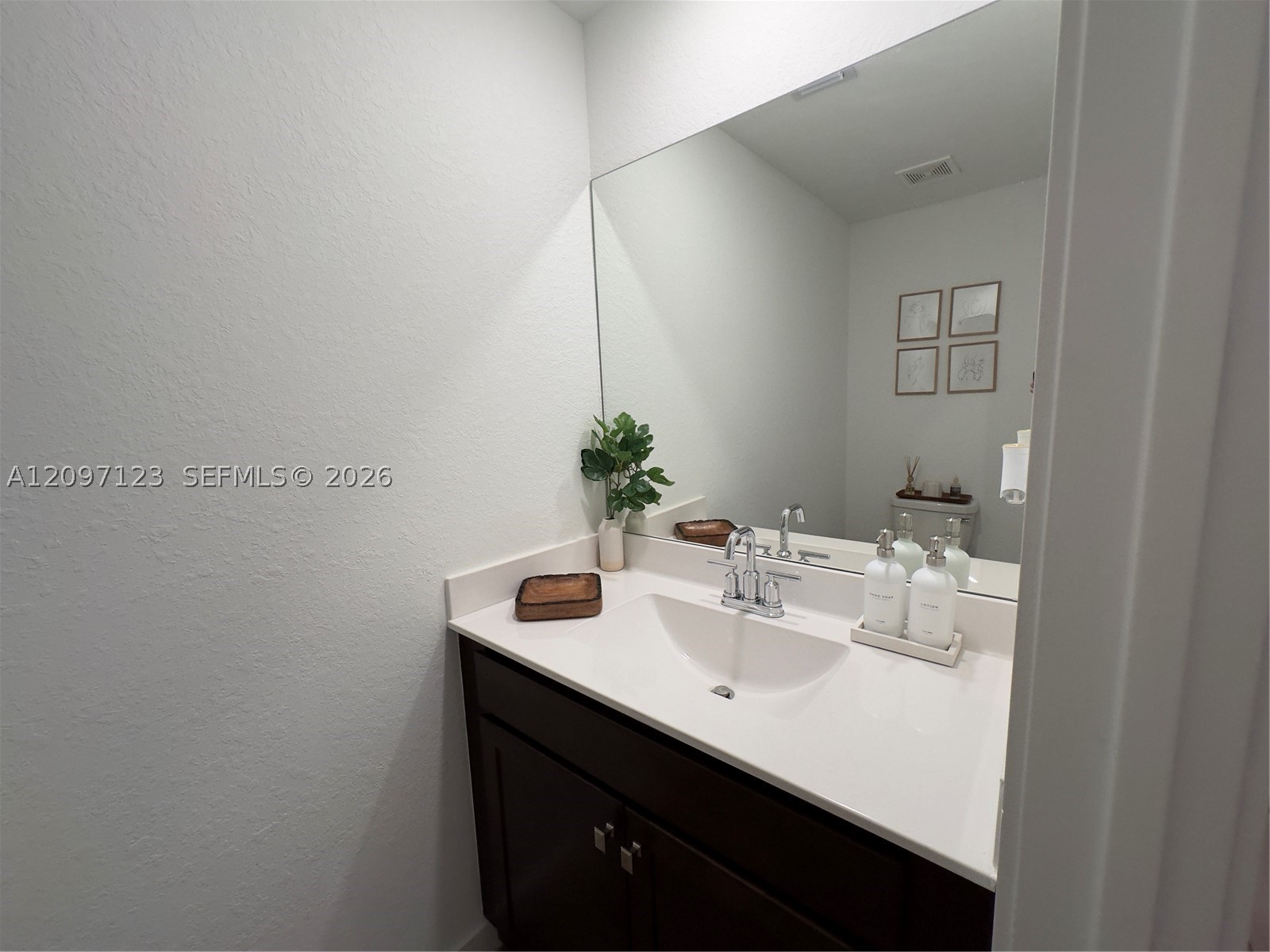 1842 Se 7th Ter 1842 Property Photo 23