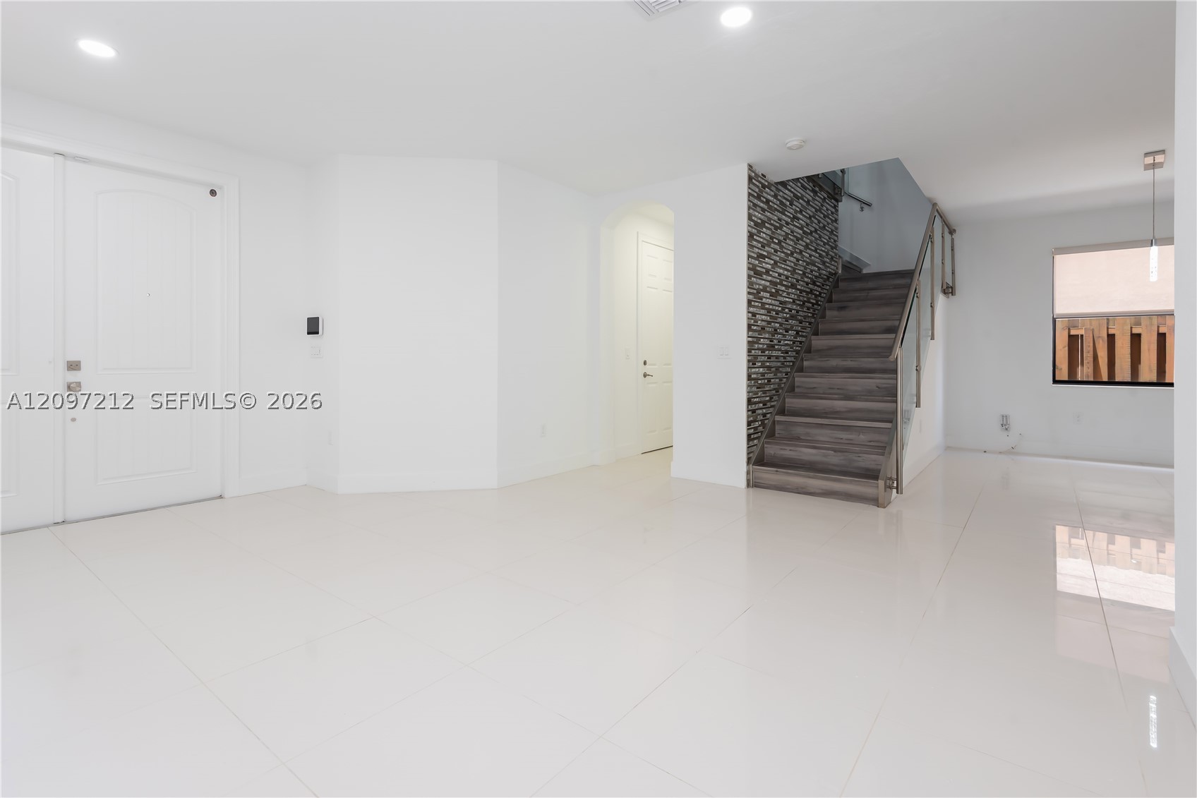 10235 Nw 87th Ter Property Photo 10