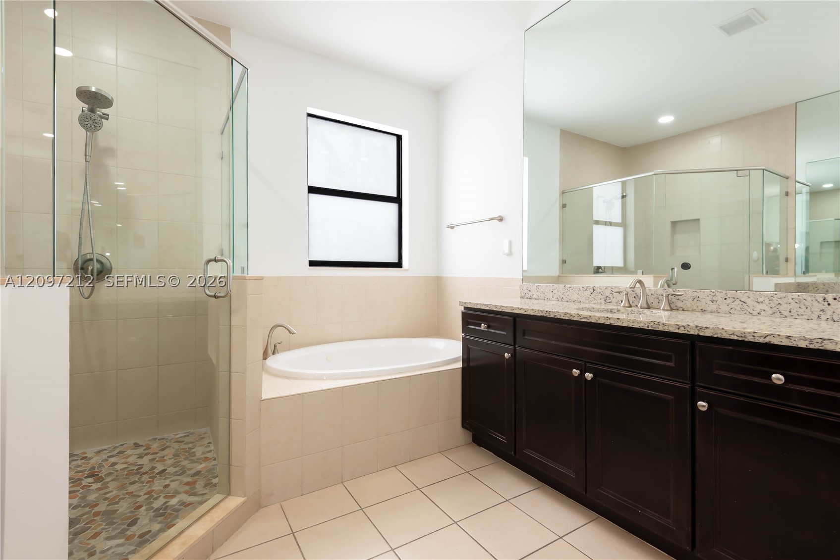 10235 Nw 87th Ter Property Photo 37