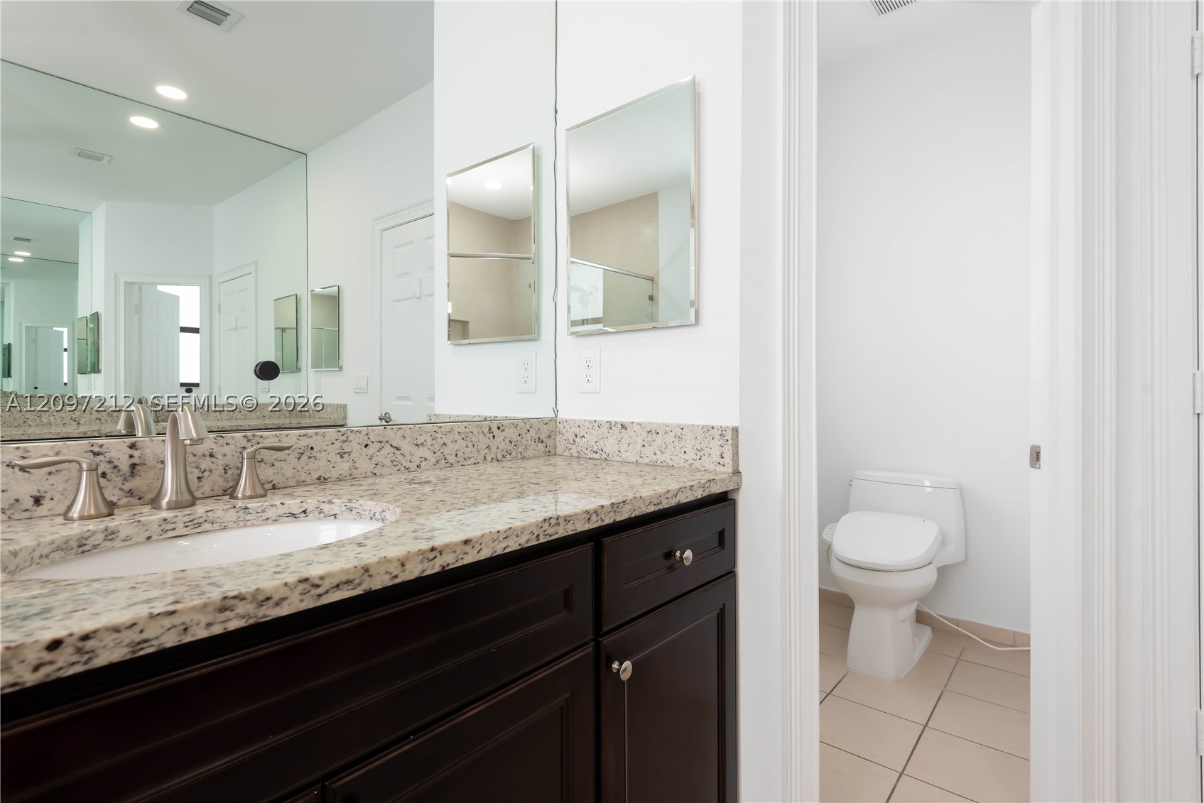 10235 Nw 87th Ter Property Photo 41
