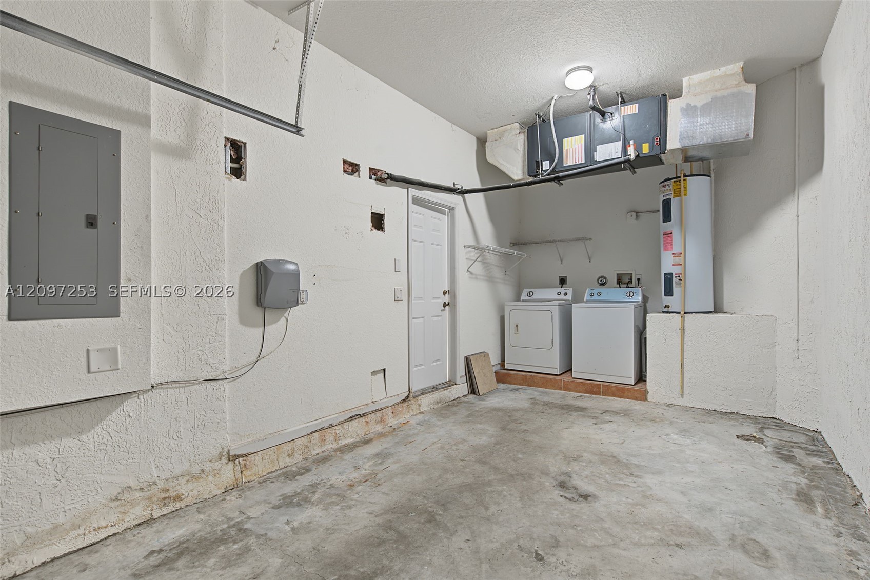 983 Ne 37th Pl 983 Property Photo 28