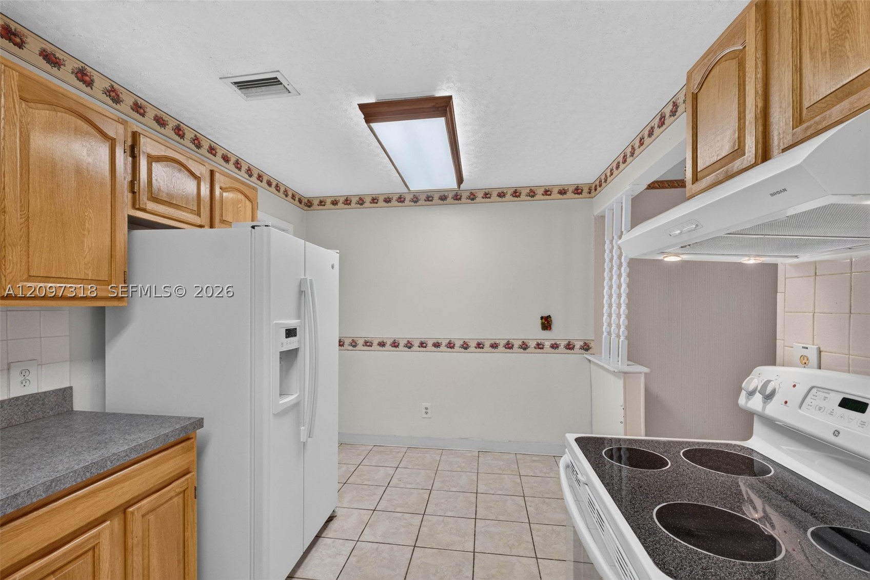 3312 W Burke St Property Photo 23