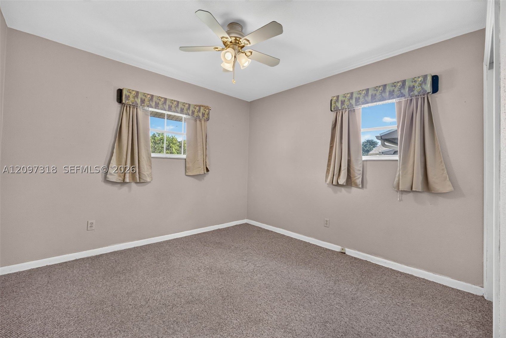 3312 W Burke St Property Photo 34