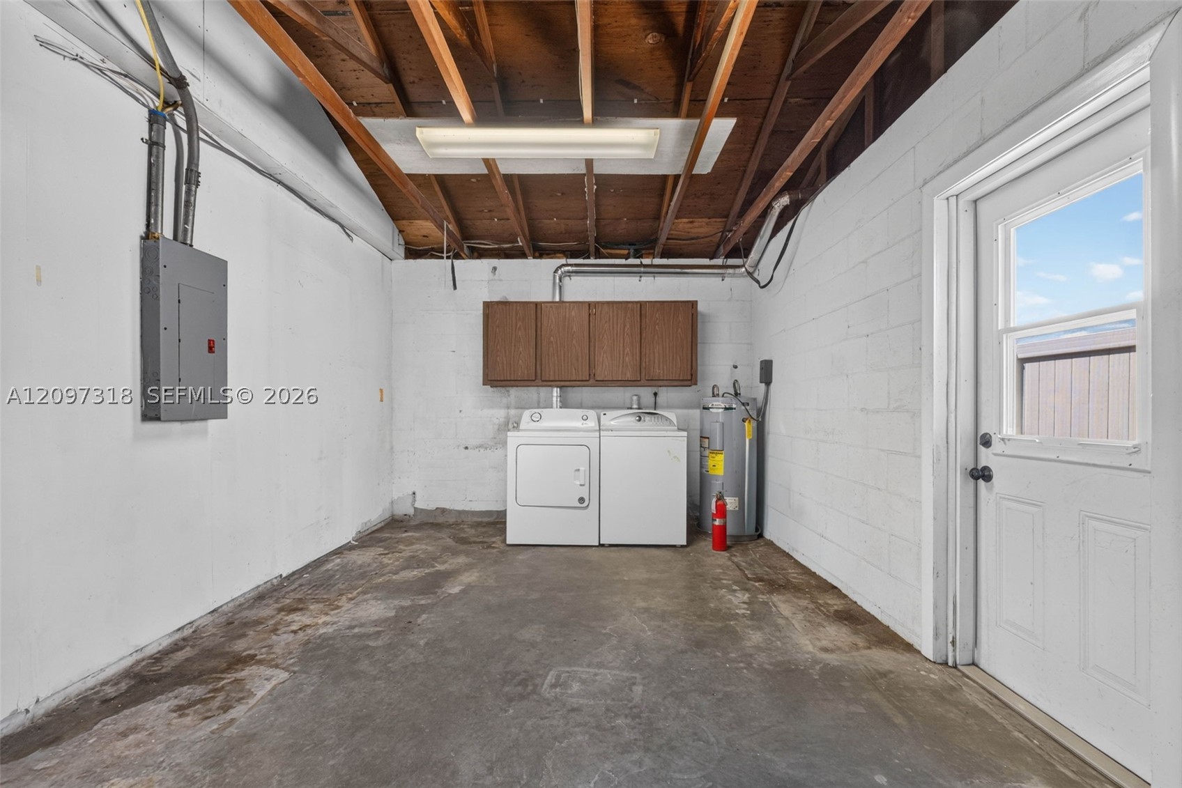 3312 W Burke St Property Photo 51