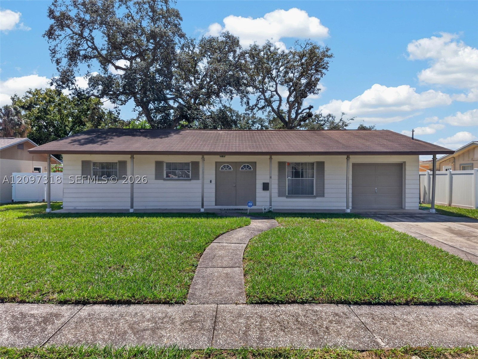 3312 W Burke St Property Photo 58