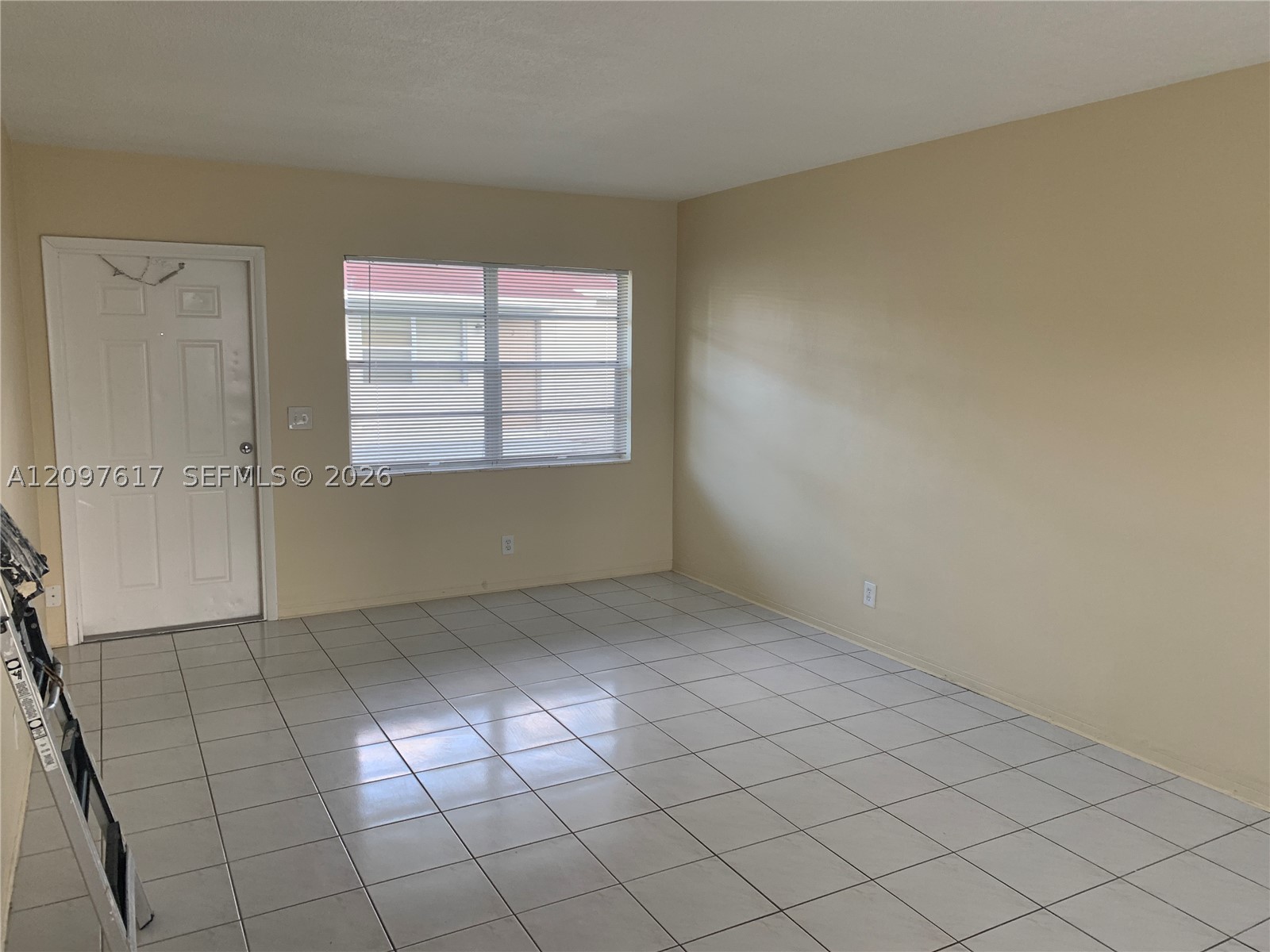 2220 Pierce St 1-4 Property Photo 4