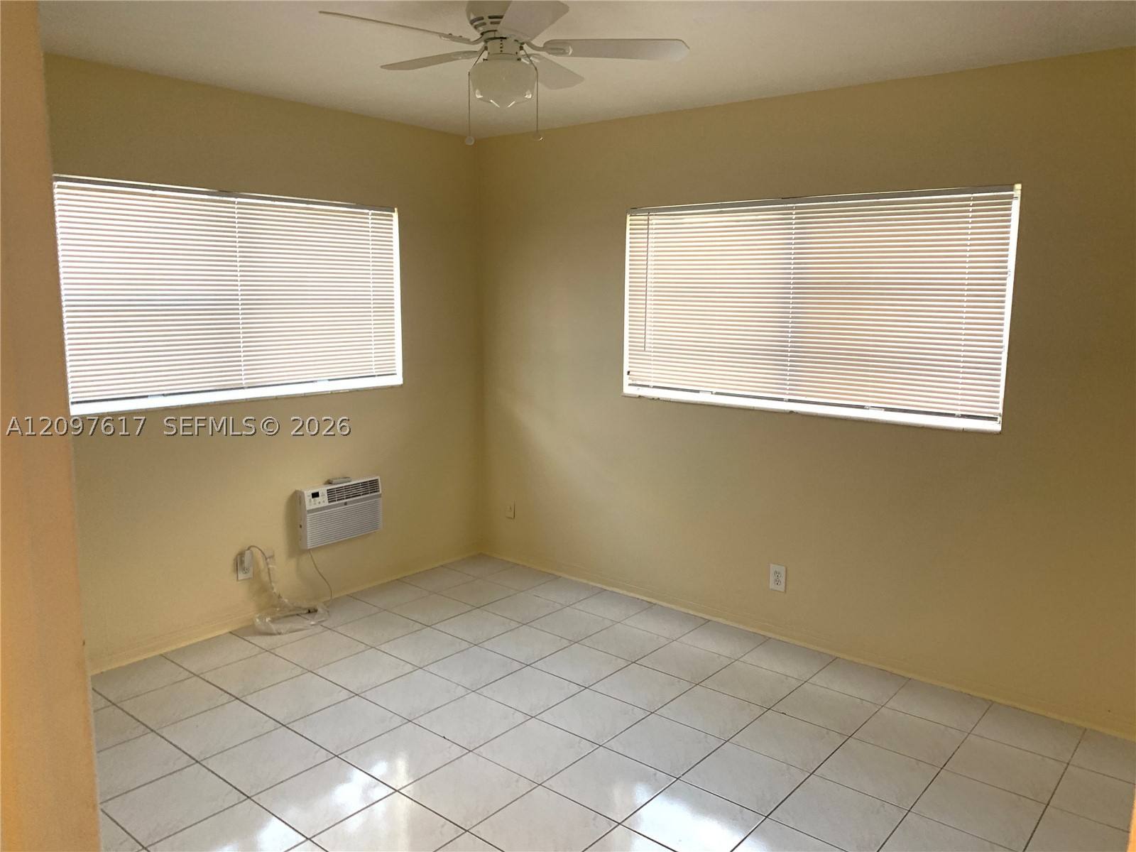 2220 Pierce St 1-4 Property Photo 8