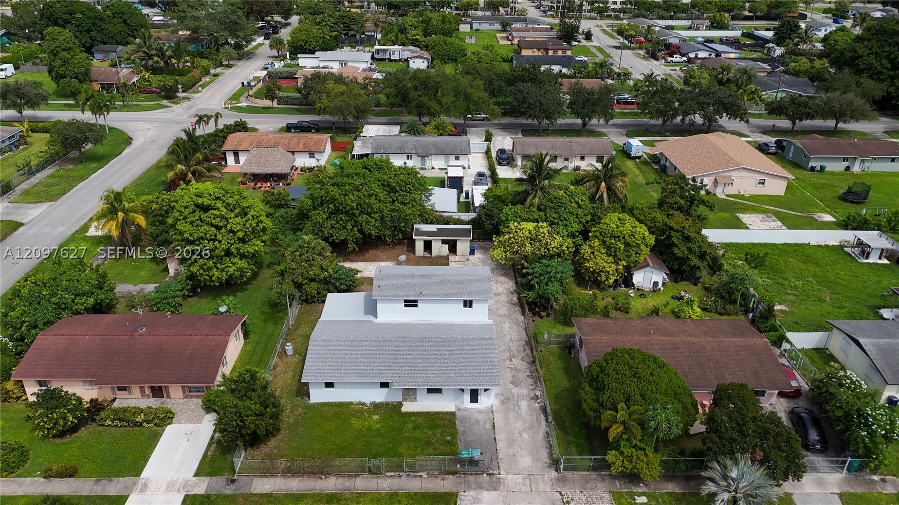 760 Nw 6th St Property Photo 4