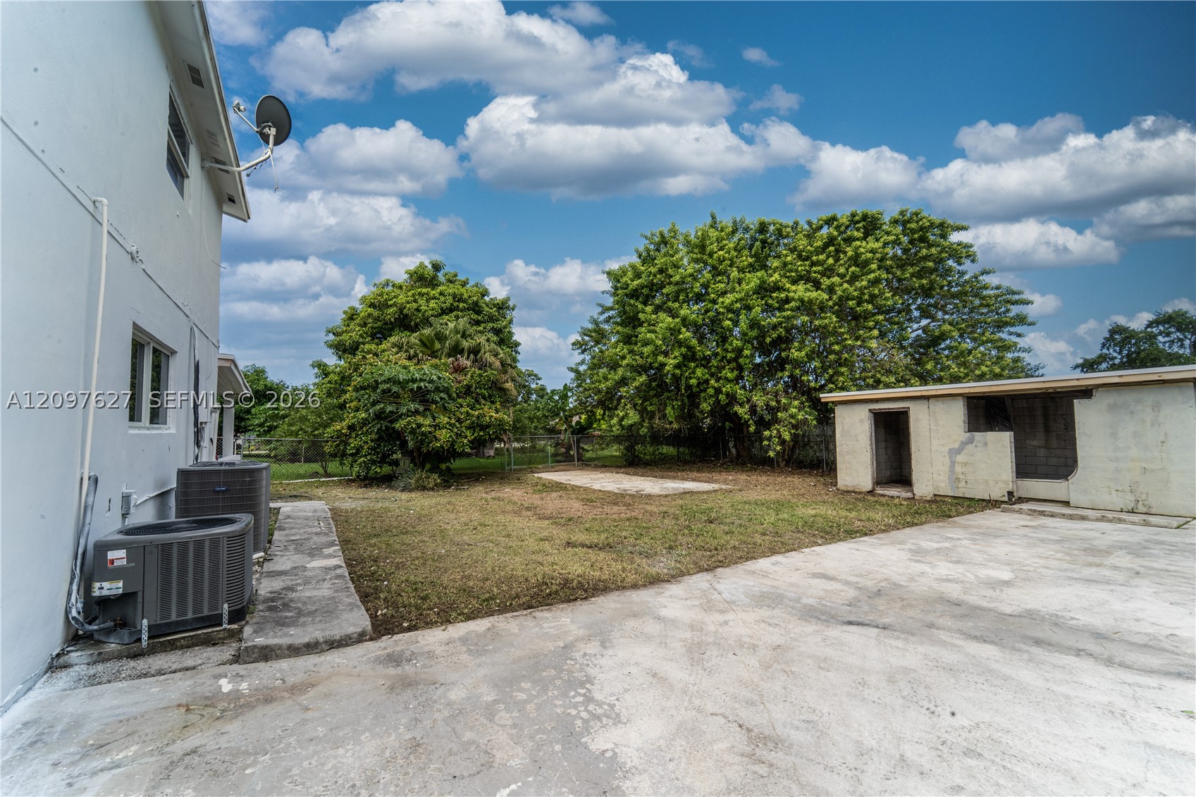 760 Nw 6th St Property Photo 5