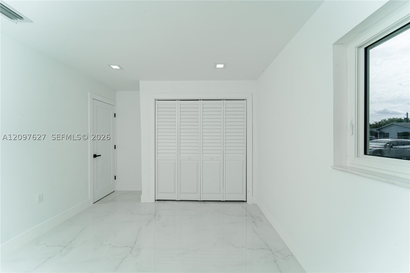 760 Nw 6th St Property Photo 17