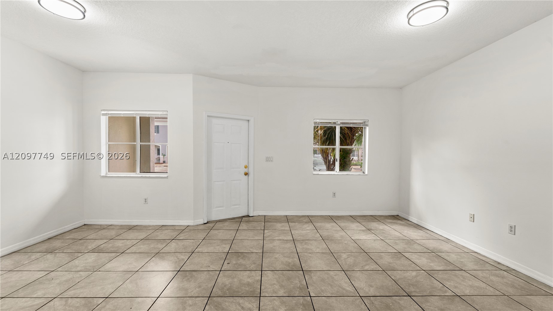 1685 Se 30th St Property Photo 4