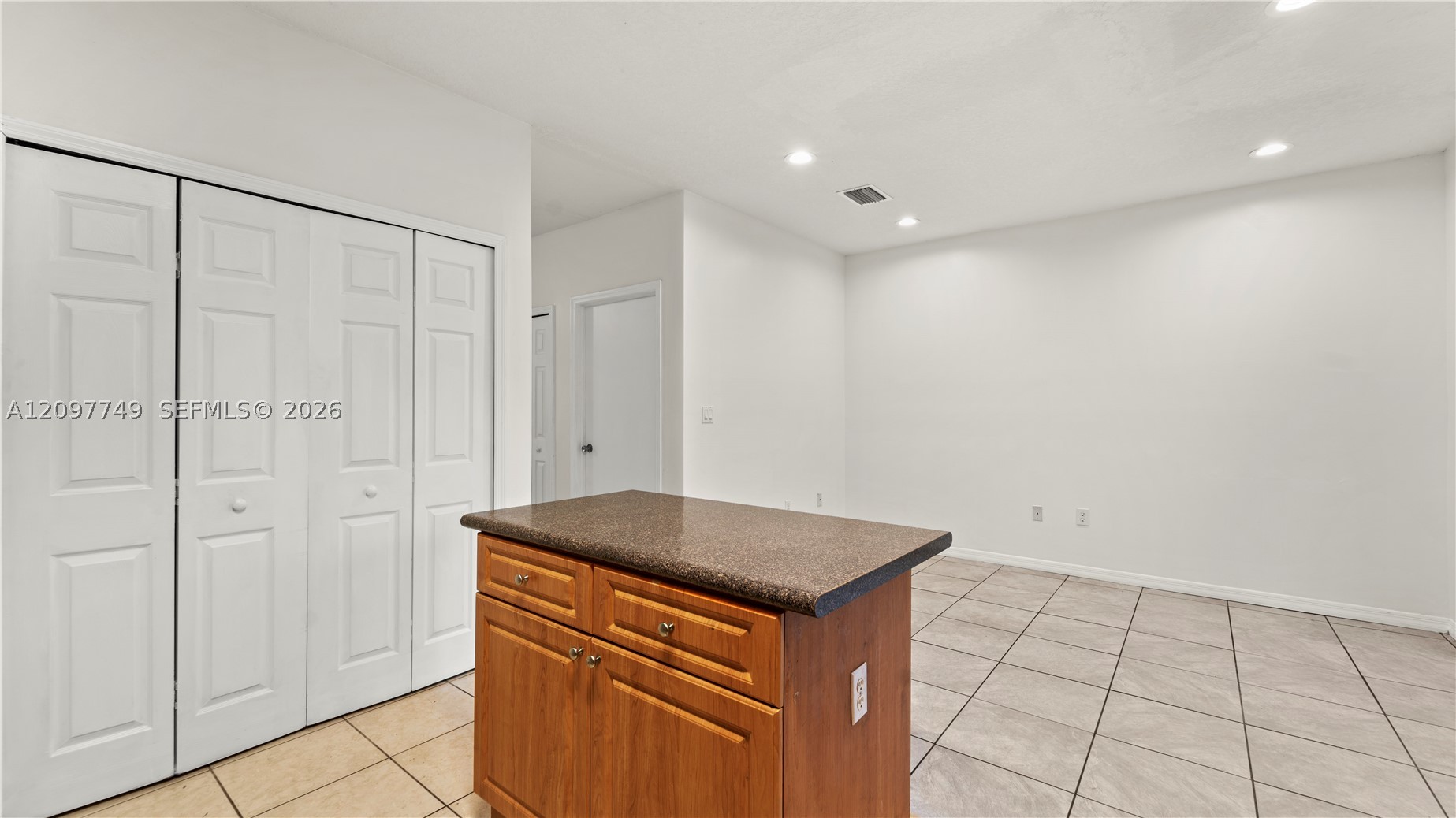 1685 Se 30th St Property Photo 16