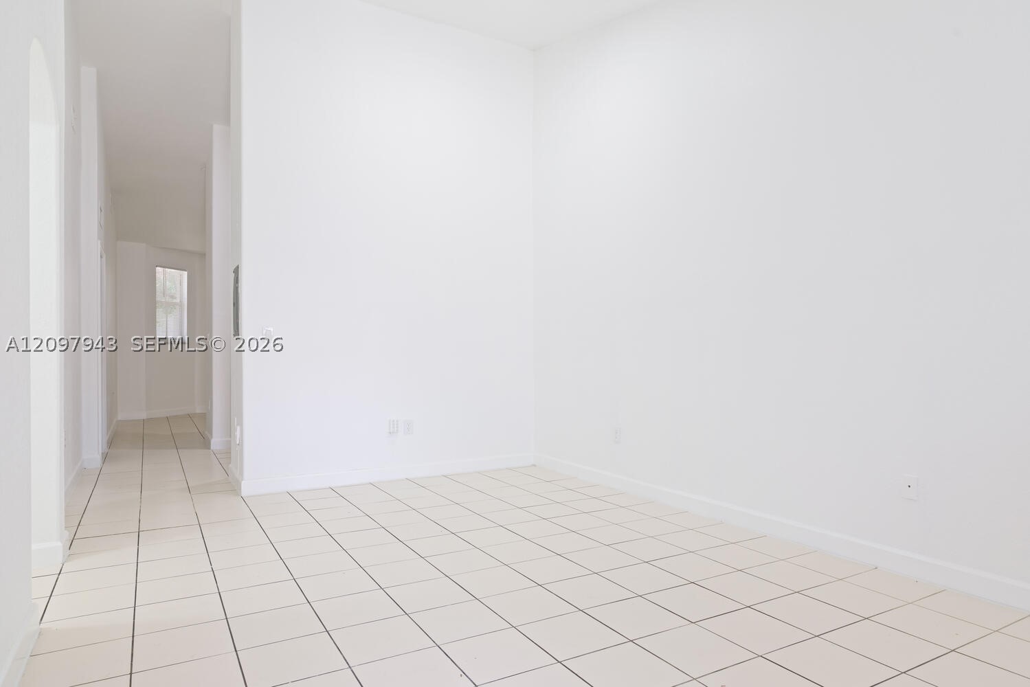 1663 Se 27th Dr 208 Property Photo 2