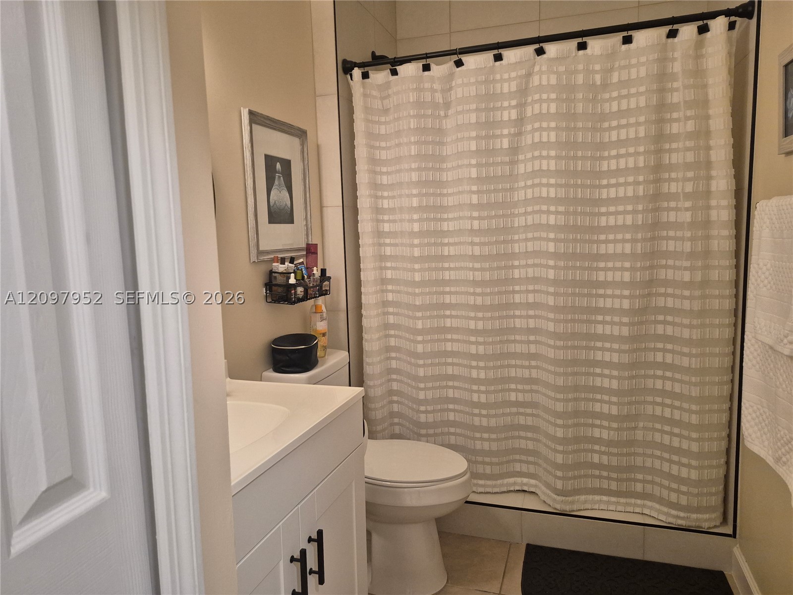 A12097952 Property Photo 4
