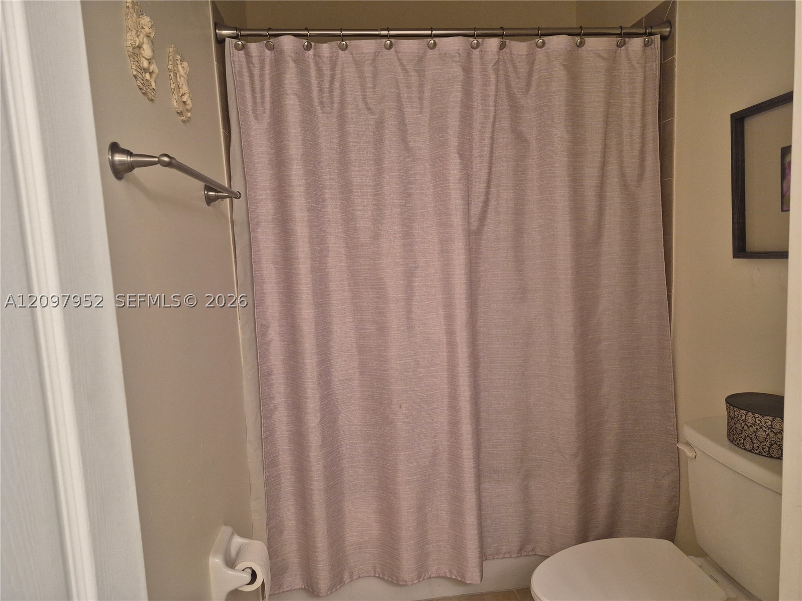 A12097952 Property Photo 13