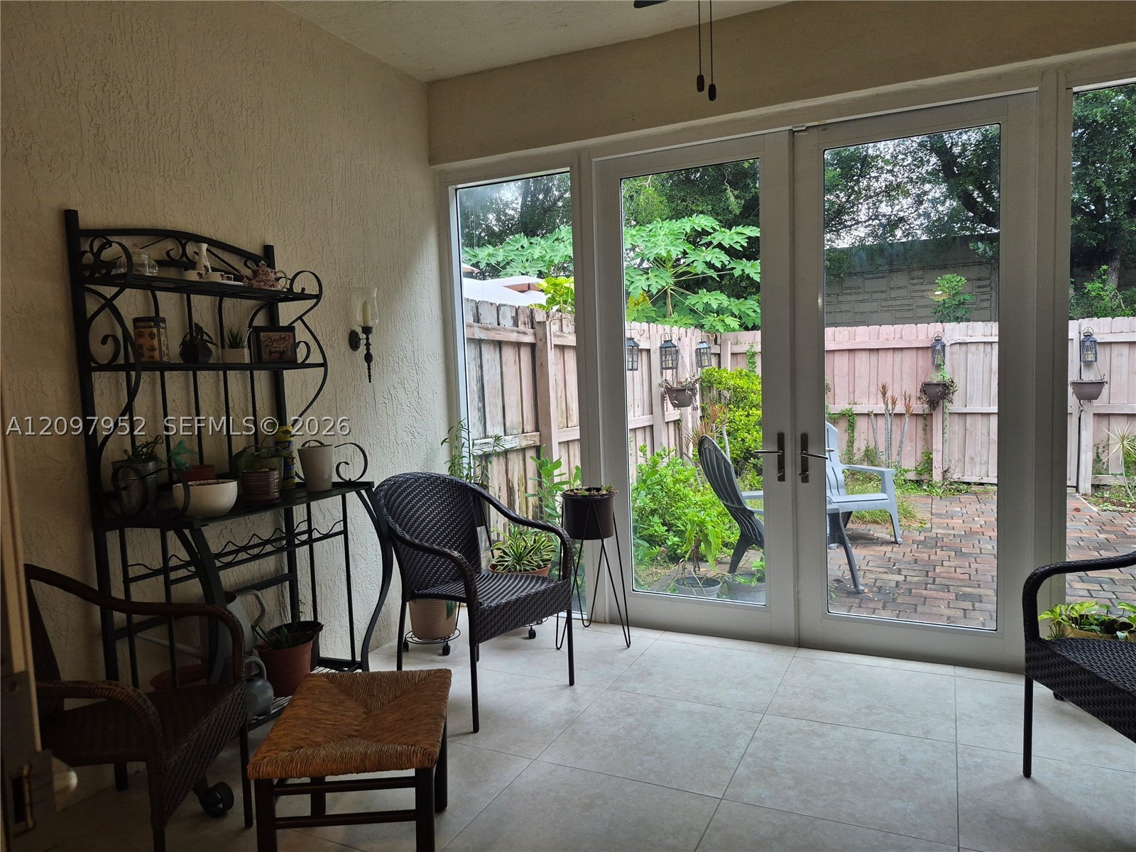 A12097952 Property Photo 16