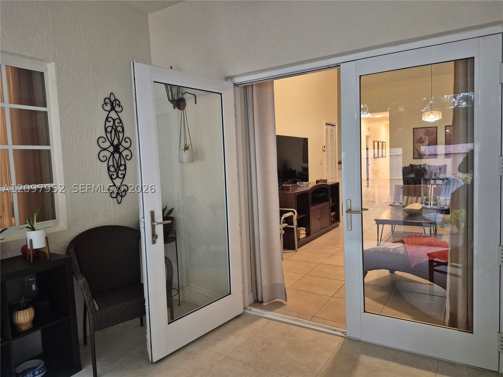 A12097952 Property Photo 17