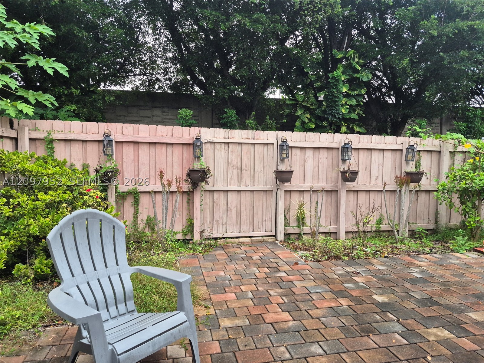 A12097952 Property Photo 18