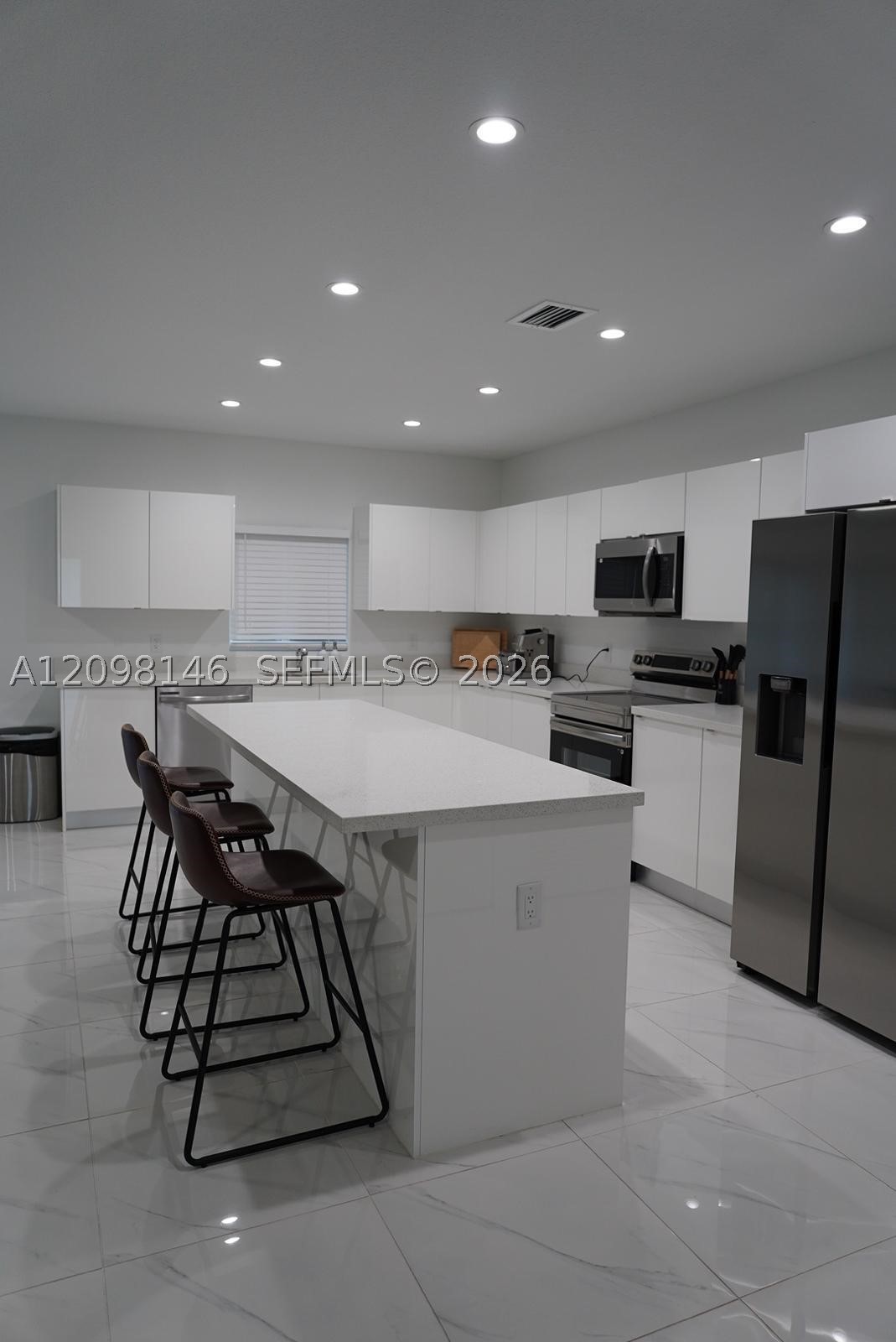 A12098146 Property Photo 3