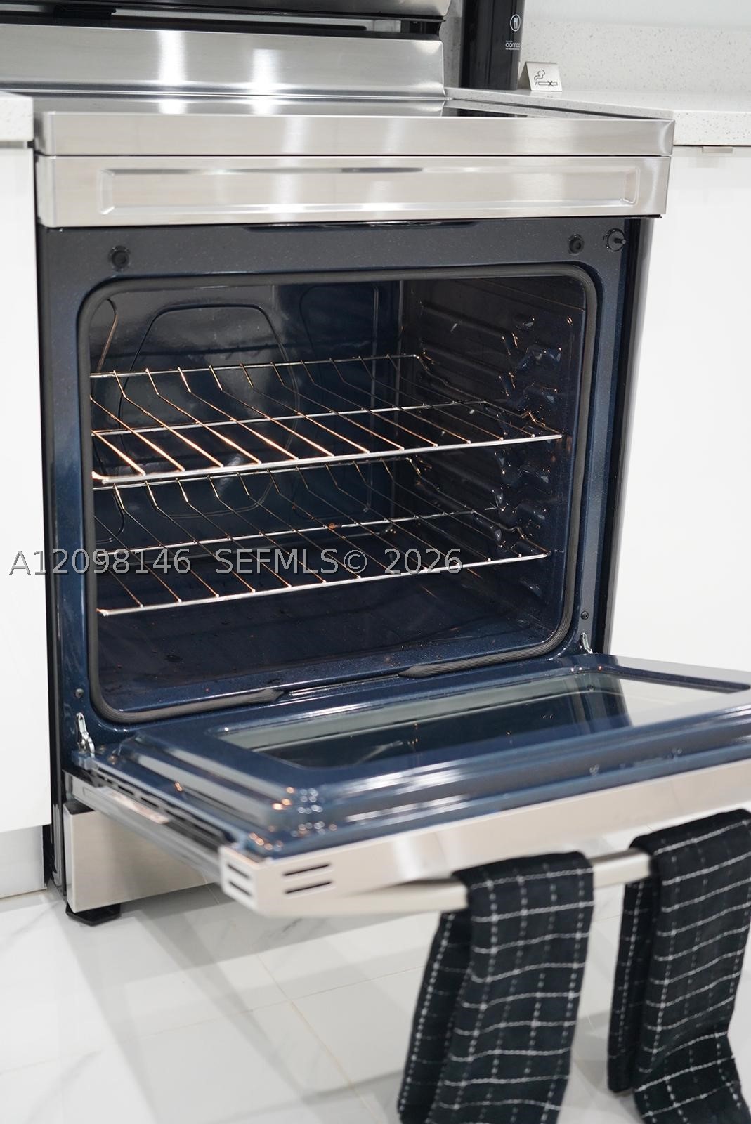 A12098146 Property Photo 7