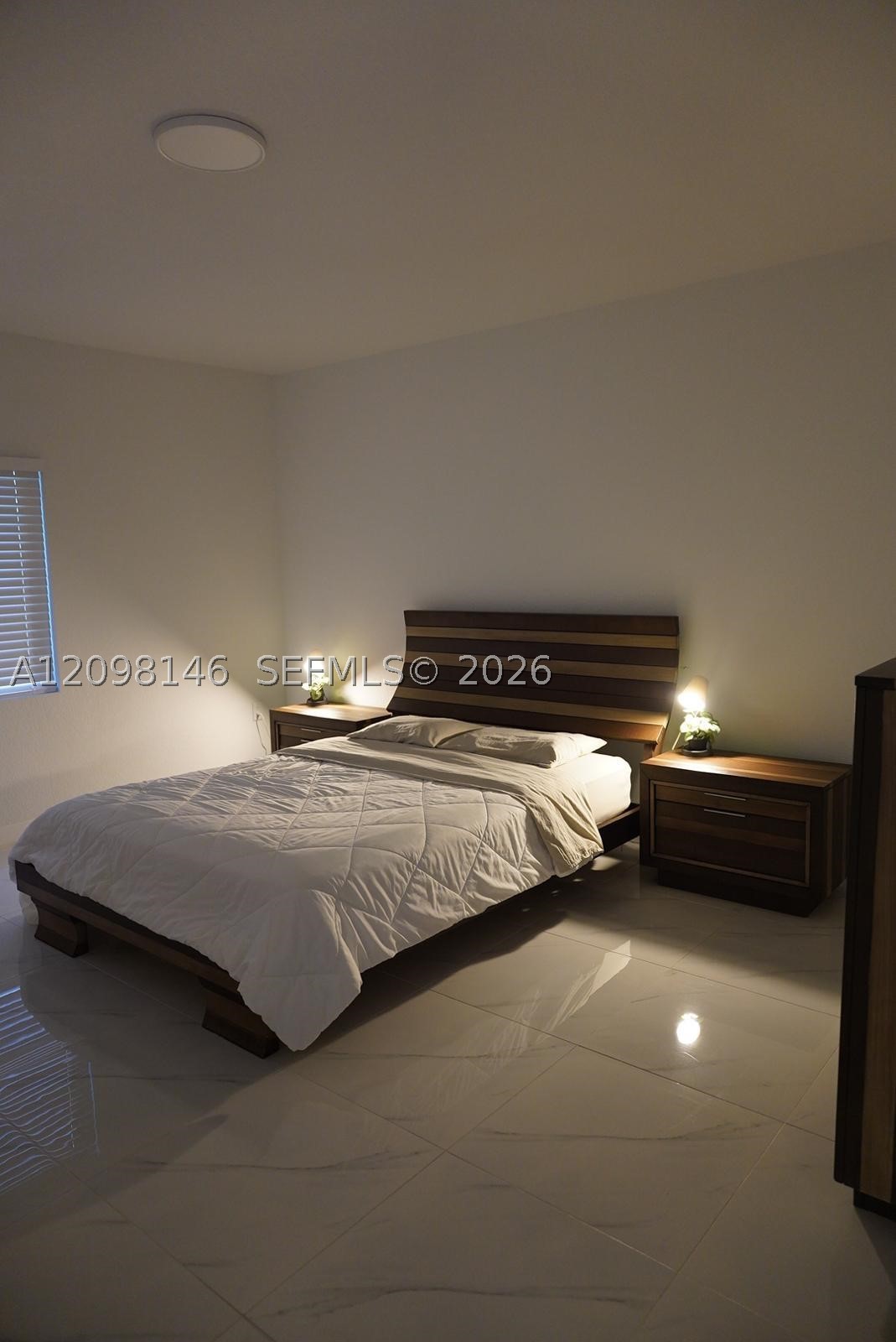 A12098146 Property Photo 12