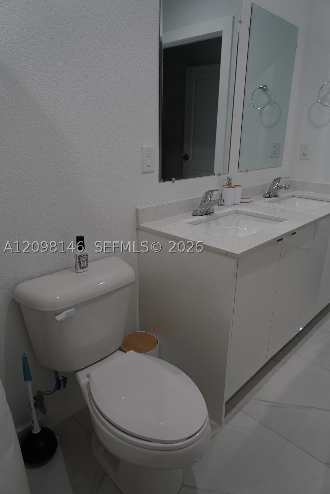 A12098146 Property Photo 15