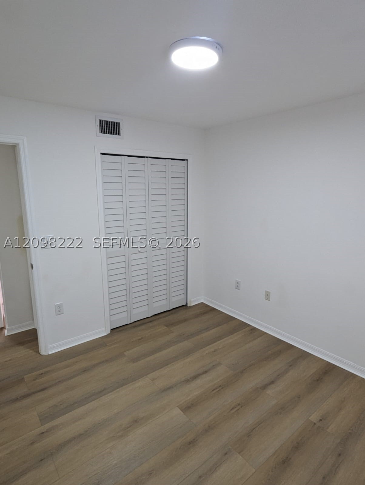 2911 Se 13th Rd 103-40 Property Photo 10
