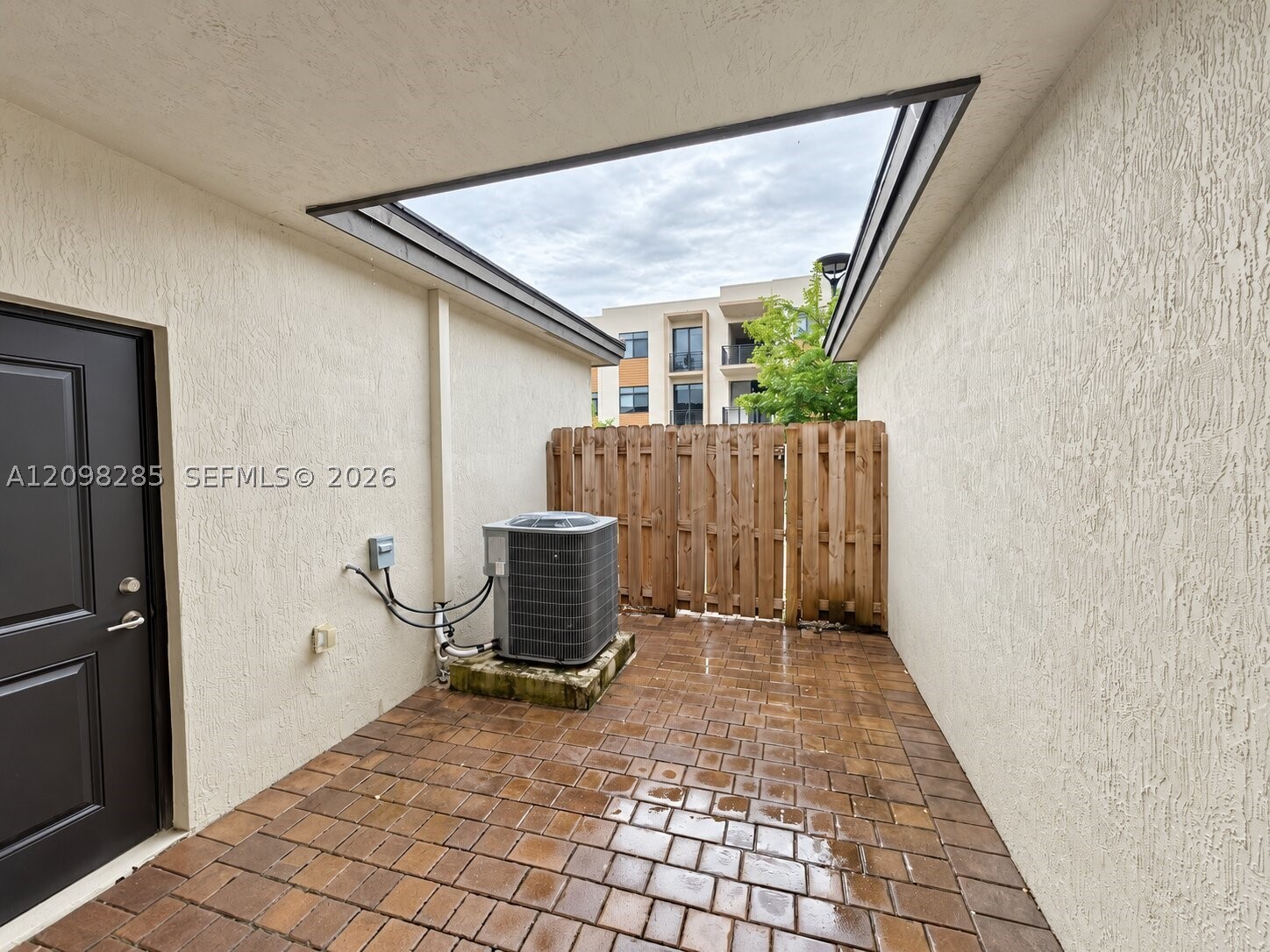 A12098285 Property Photo 13